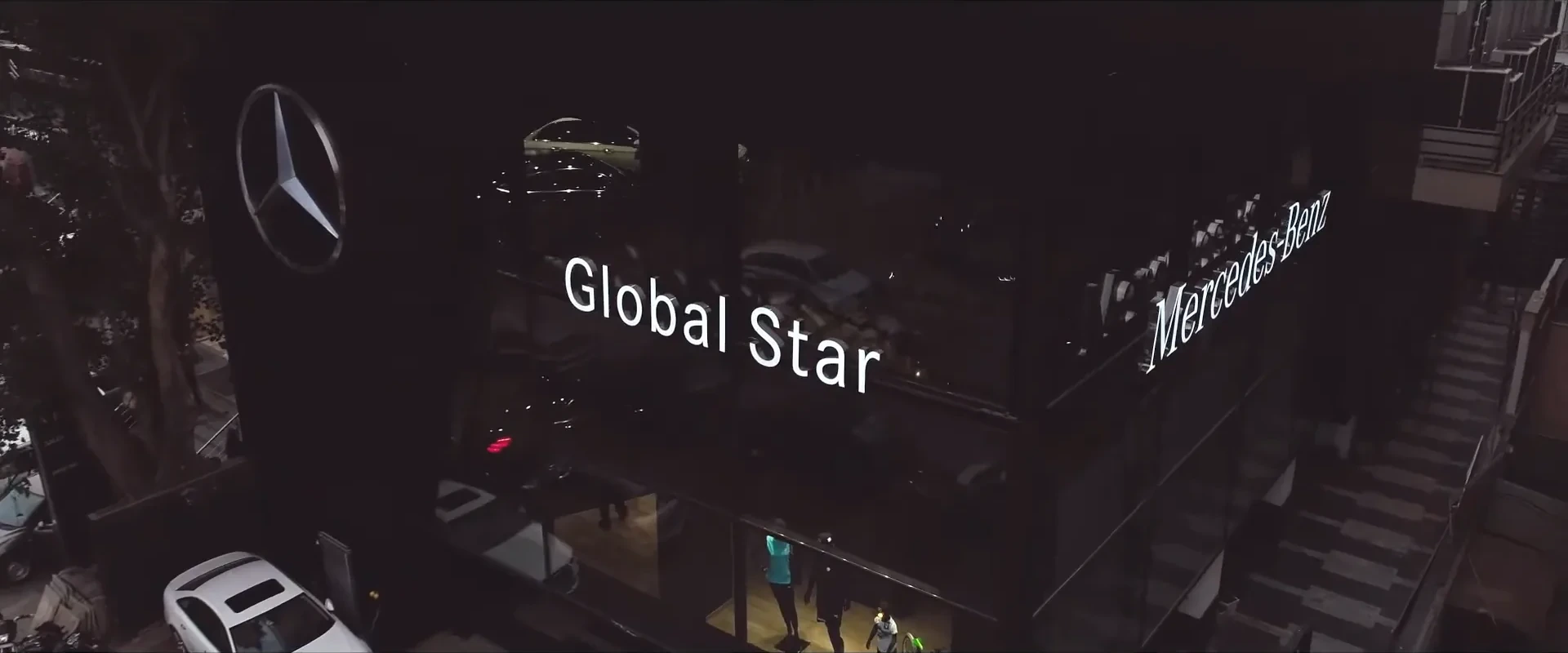 Frame from Mercedes-Benz Global Star, at 0:06